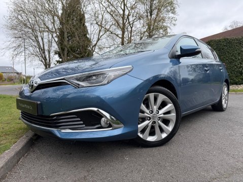 Toyota Auris 1.2 VVT-i Excel CVT Euro 6 (s/s) 5dr (Safety Sense) 45