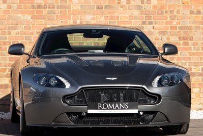 Aston Martin V12 Vantage S