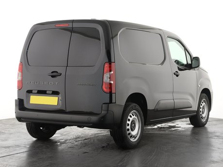 Peugeot Partner 1.5 BlueHDi 100 Professional Plus Van 4