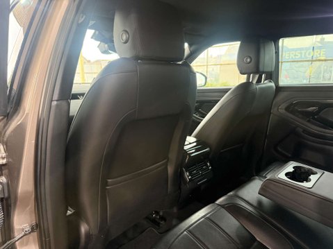 Land Rover Range Rover Evoque 1.5 Range Rover Evoque R-Dynamic S P300e Auto 4WD 5dr 14