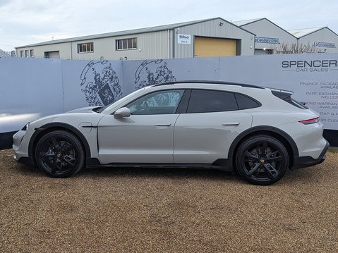 Porsche Taycan 4 CROSS TURISMO 4