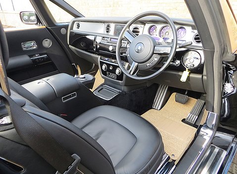 Rolls-Royce Phantom Drophead Coupe 7