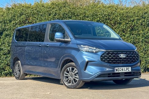 Ford Tourneo Custom Titanium Luxe | 9 Seat | Auto | L2 LWB | 320 | Euro 6 | £31,993 + vat
