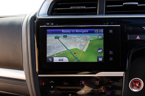 Honda Jazz I-VTEC EX NAVI 25