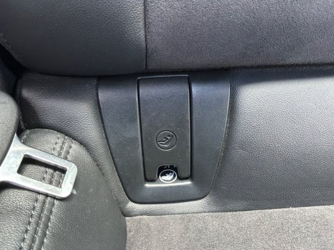 Audi TT 1.8 TFSI Sport Euro 6 (s/s) 3dr 29