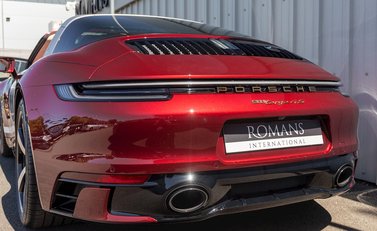 Porsche 911 (992) Targa 4S Heritage Design Edition 28
