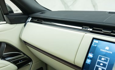 Land Rover Range Rover P550e AUTOBIOGRAPHY 27