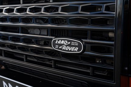 Land Rover Defender 110 Adventure 8