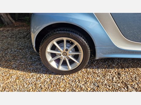 Smart Fortwo Coupe 1.0 MHD Passion Coupe 2dr Petrol SoftTouch Euro 5 (s/s) (71 bhp) 16