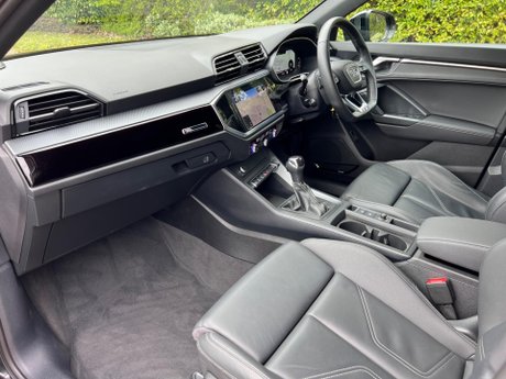 Audi Q3 1.5 TFSI CoD 35 Black Edition Sportback S Tronic Euro 6 (s/s) 5dr 31