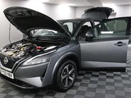 Nissan Qashqai DIG-T N-CONNECTA MHEV 12