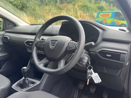 Dacia Sandero 1.0 Sandero Essential SCe 5dr 14