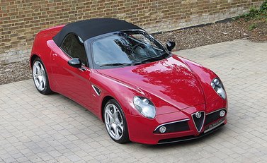 Alfa Romeo 8C Spider 16