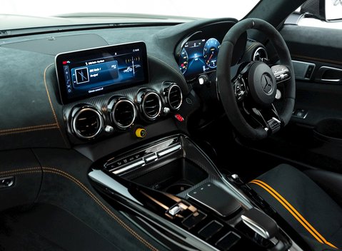 Mercedes-Benz Amg GT GT Black Series 13