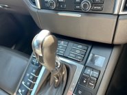 Porsche Macan 3.0 TD V6 S SUV 5dr Diesel PDK 4WD Euro 6 (s/s) (258 ps) 31