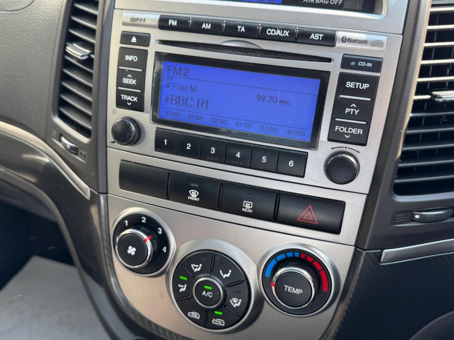 2011 Hyundai SANTA FE — image 12