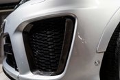 Land Rover Range Rover Sport SVR CARBON EDITION. DEPLOYABLE SIDE STEPS. MATRIX LEDs. CARBON FIBRE ENGINE BAY 60