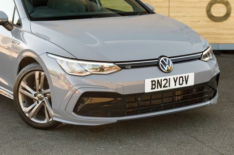 Volkswagen Golf R-LINE TSI 10