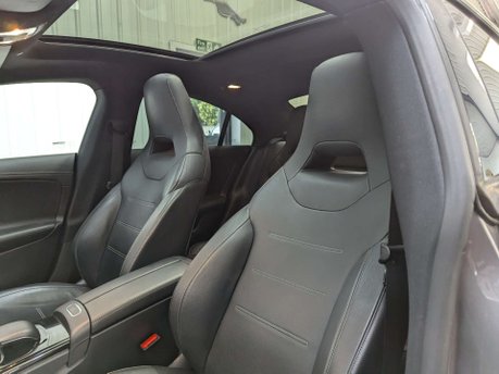 Mercedes-Benz CLA Class 2.0 CLA 220 AMG Line Premium+ Auto 4dr 52