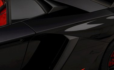 Lamborghini Aventador SV LP 750-4 Roadster 30