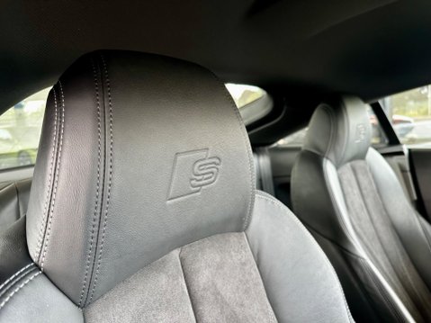 Audi TT 2.0 TDI ultra S line Euro 6 (s/s) 3dr 33