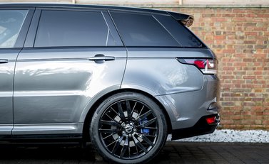 Land Rover Range Rover Sport SVR 22