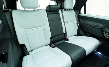 Land Rover Range Rover Sport D300 Dynamic SE 12