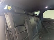 Jaguar F-Pace 2.0 F-Pace R-Sport AWD D 4WD 5dr 44