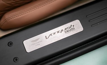 Aston Martin Zagato Vanquish Speedster 21