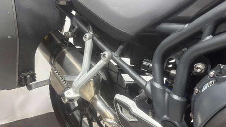 Triumph Explorer 1215 2012 only 25k full luggage arrow exhaust new MOT tourer 18
