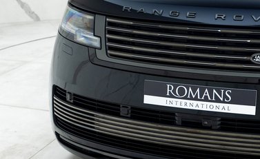 Land Rover Range Rover P530 SV 25