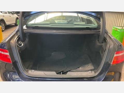 Jaguar XE 2.0d Portfolio Auto Euro 6 (s/s) 4dr 10
