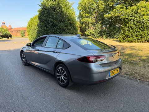 Vauxhall Insignia 1.6 Insignia Design ecoTec TD 5dr 4