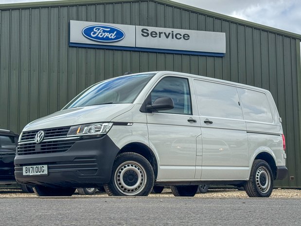 Volkswagen Transporter AUTO SWB L1H1 Low Roof Startline T32 Air Con Sensors EURO 6 1