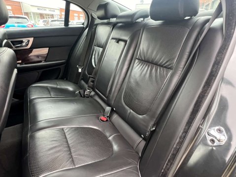 Jaguar XF 3.0 XF Premium Luxury V6 Automatic 4dr - NATIONAL DELIVERY* 31