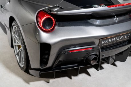 Ferrari 488 Pista WARRANTY. HISTORIC PAINTWORK. CARBON FIBRE INT & EXT. LIFT. CARPLAY. 39