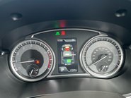 Suzuki Vitara SZ-T MHEV 11