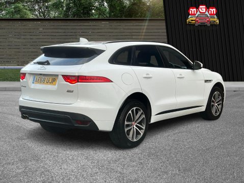 Jaguar F-Pace R-SPORT AWD 11