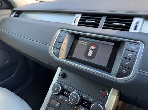 Land Rover Range Rover Evoque TD4 SE TECH 30