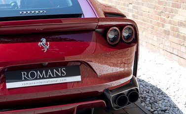 Ferrari 812 Superfast 22