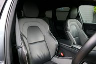 Volvo XC60 2.0 XC60 R-Design B5 MHEV AWD Auto 4WD 5dr 4