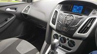Ford Focus 1.6 Zetec S Powershift Euro 5 5dr 37