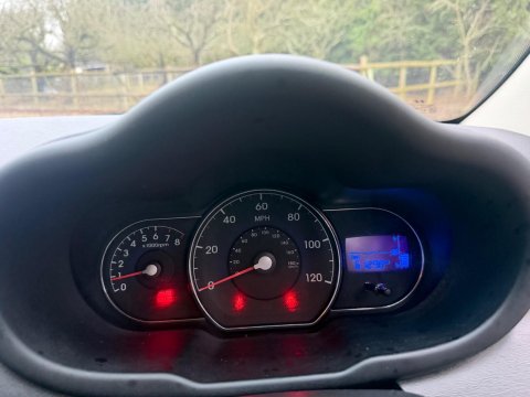 Hyundai i10 1.2 Active Euro 5 5dr 17