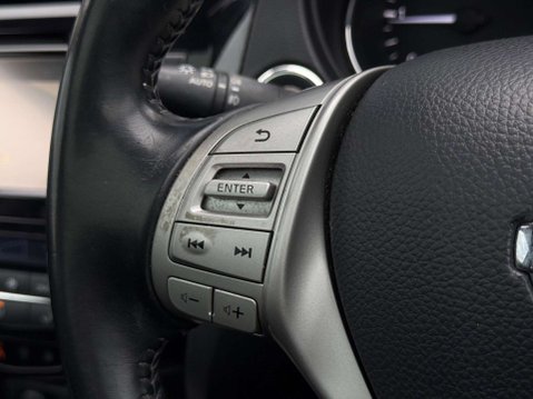 Nissan Qashqai 1.5 dCi Tekna 2WD Euro 5 (s/s) 5dr 82