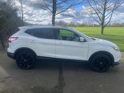 Nissan Qashqai 1.5 dCi Tekna 2WD Euro 5 (s/s) 5dr 5