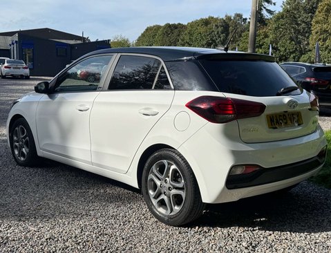 Hyundai i20 1.2 i20 Play MPI 5dr 9