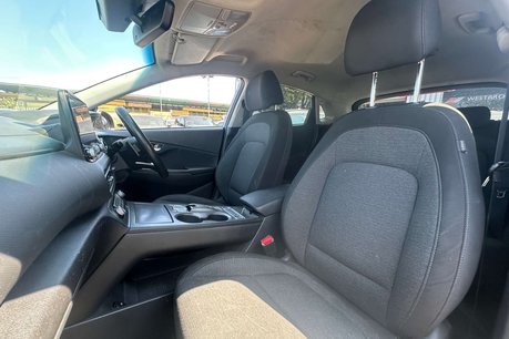 Hyundai KONA 39kWh Premium SUV 5dr Electric Auto (10.5kW Charger) (136 ps) 21
