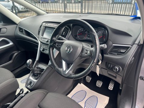 Vauxhall Zafira 1.4i Turbo SRi Euro 6 5dr 17