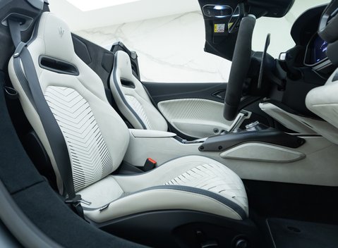 Maserati MC20 Cielo 17