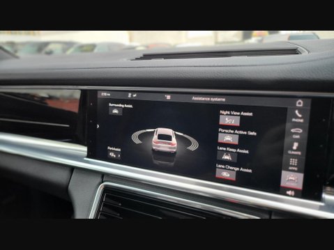 Porsche Panamera 4 10 YEARS EDITION PDK 41